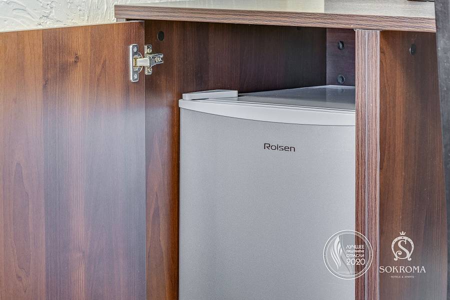 мини холодильник в номере фото