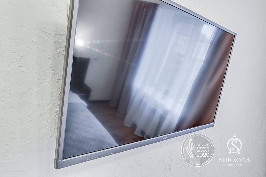 телевизор с плоским экраном в номере фото